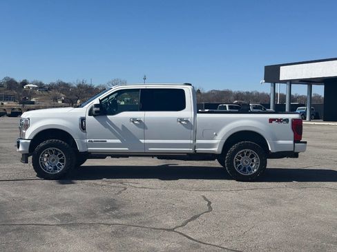 Used 2022 Ford F350 Limited image 10