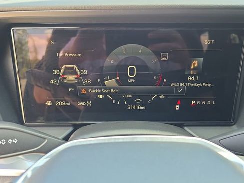 Used 2025 GMC Terrain Elevation image 26