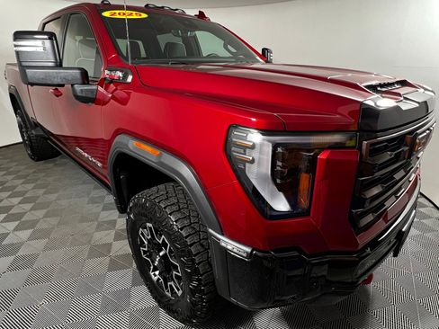 Used 2025 GMC Sierra 2500 AT4X AWD/4WD image 3