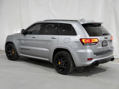 Used 2018 Jeep Grand Cherokee Trackhawk AWD/4WD image 3