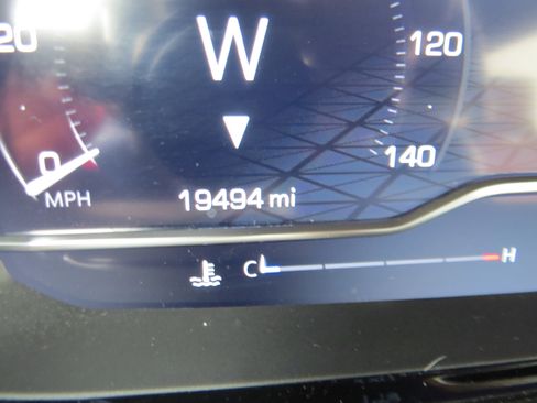 Used 2024 GMC Yukon XL Denali Ultimate image 25