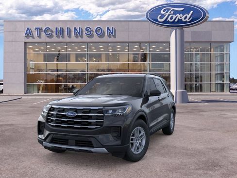 New 2026 Ford Explorer Active AWD/4WD image 2