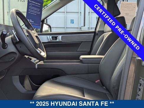 Used 2025 Hyundai Santa Fe SEL FWD image 21