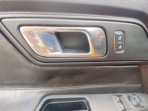 Used 2018 Ford Mustang GT RWD image 16