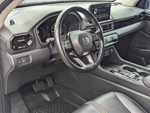 Used 2023 Honda Pilot EX-L image 10