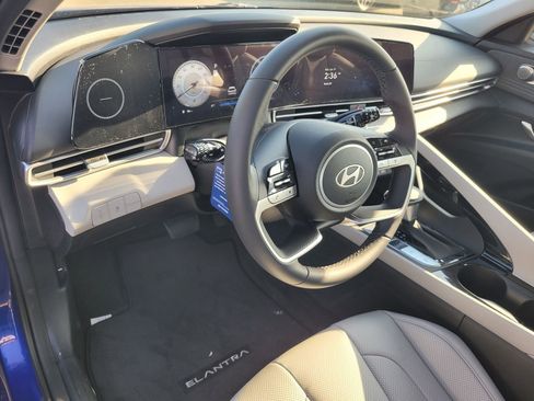 New 2026 Hyundai Elantra Limited image 11