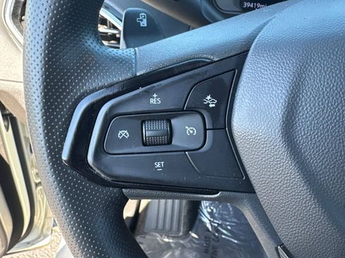 Used 2022 Chevrolet Bolt EUV LT image 26