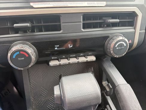 Used 2024 Toyota Tacoma SR RWD image 31
