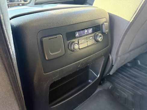 Used 2019 Chevrolet Tahoe LS image 17