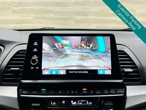 Used 2025 Honda Odyssey Sport-L image 14