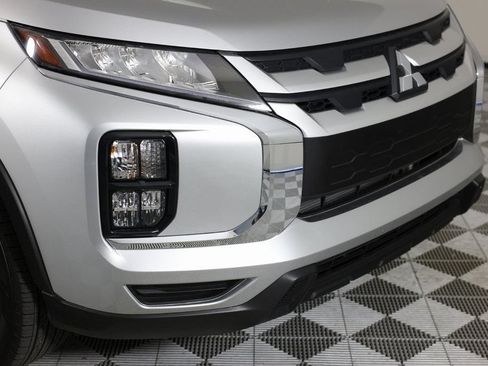 Used 2025 Mitsubishi Outlander Sport ES AWD/4WD image 32