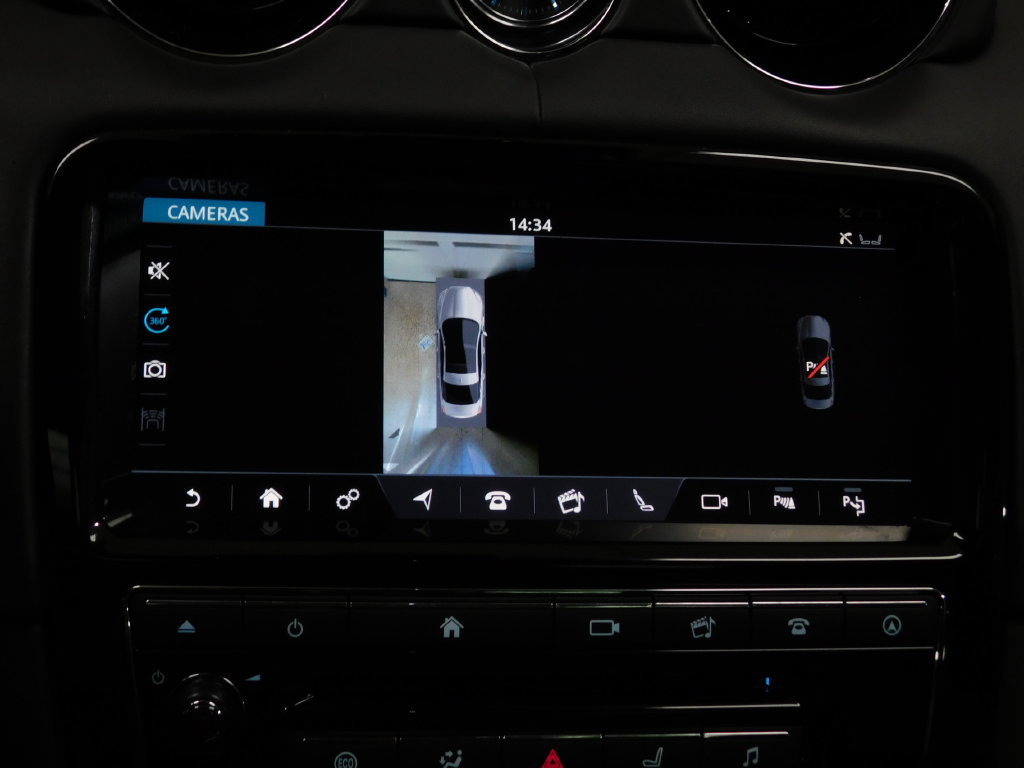 Used 2018 Jaguar XJ RWD image 54
