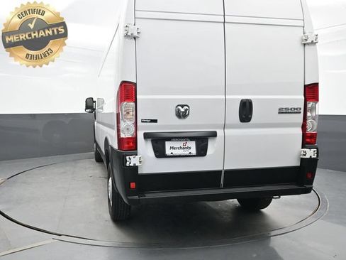 Used 2023 RAM ProMaster 2500 FWD image 5