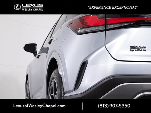 Used 2025 Lexus RX 350 Premium FWD image 6