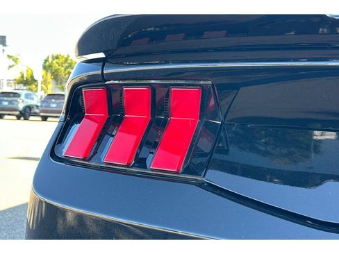 Used 2025 Ford Mustang Coupe RWD image 45