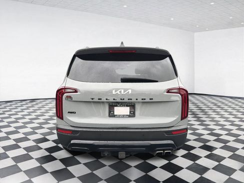 Used 2022 Kia Telluride EX w/ EX Premium Package AWD/4WD image 5