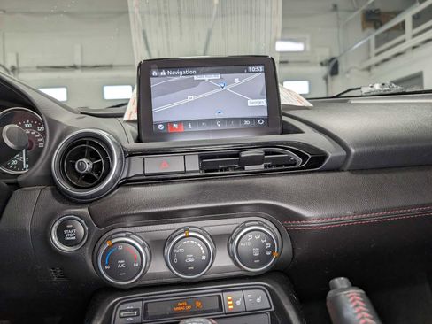 Used 2019 MAZDA MX-5 Miata RF Grand Touring image 35