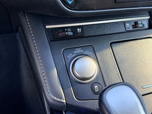 Used 2016 Lexus ES 350 w/ Premium Package w/Wood Trim image 24