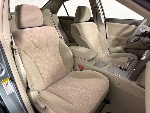 Used 2011 Toyota Camry LE w/ LE Extra-Value Pkg FWD image 33