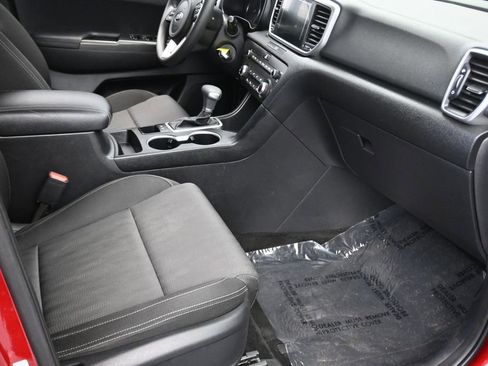 Used 2021 Kia Sportage LX FWD image 16