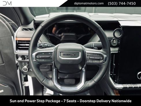Used 2026 GMC Yukon Denali w/ Sun & Power Step Package AWD/4WD image 34