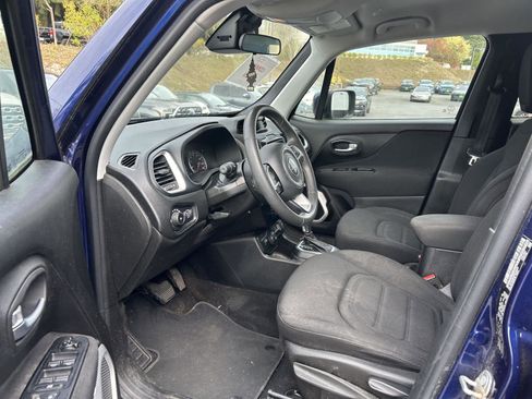 Used 2019 Jeep Renegade Latitude image 6
