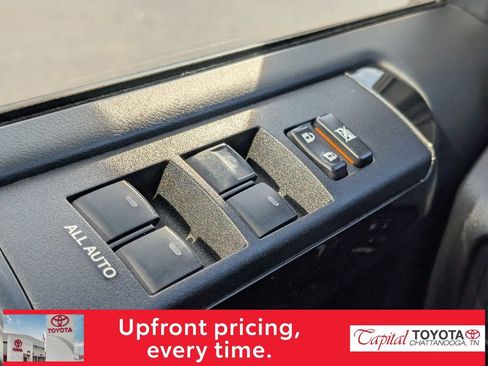 Used 2023 Toyota 4Runner TRD Off-Road Premium w/ Moonroof Package AWD/4WD image 15