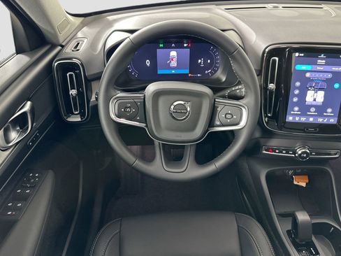 New 2026 Volvo XC40 B5 Core AWD/4WD image 21