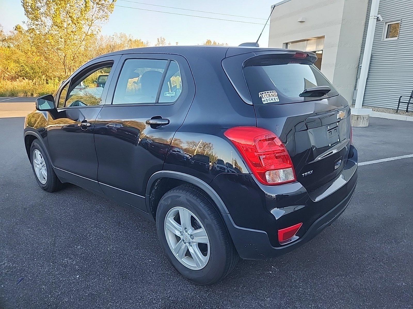 Used 2020 Chevrolet Trax LS FWD image 4