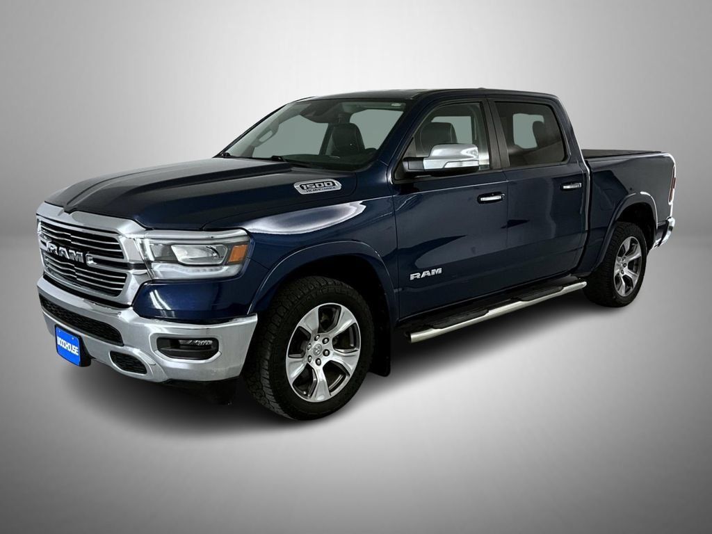 Used 2022 RAM 1500 Laramie AWD/4WD image 1