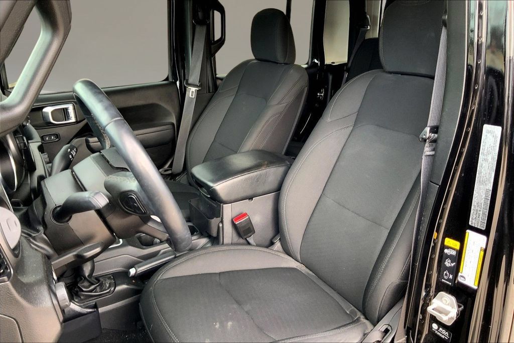 Used 2022 Jeep Gladiator Sport AWD/4WD image 24
