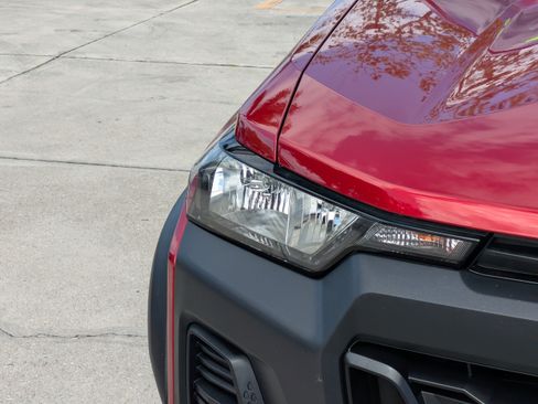 Used 2025 Chevrolet Colorado Trail Boss w/ Midnight Edition AWD/4WD image 9