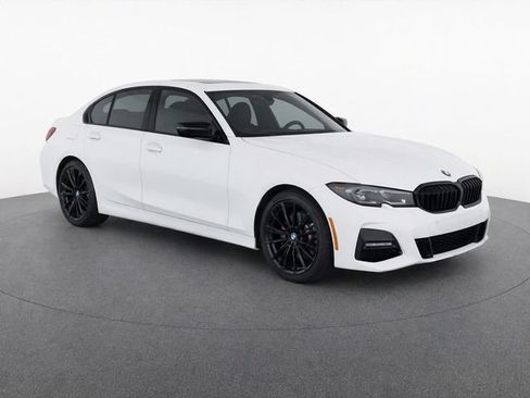 Used 2022 BMW 330e w/ M Sport Package RWD image 6