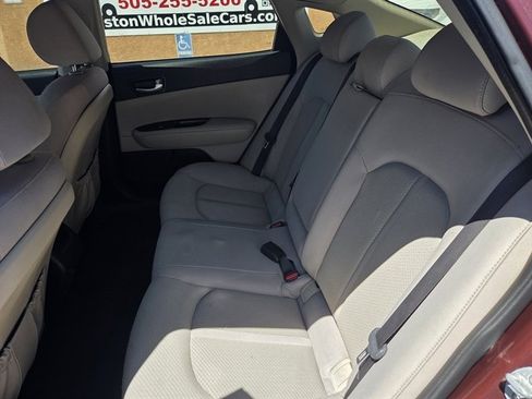 Used 2016 Kia Optima LX FWD image 9
