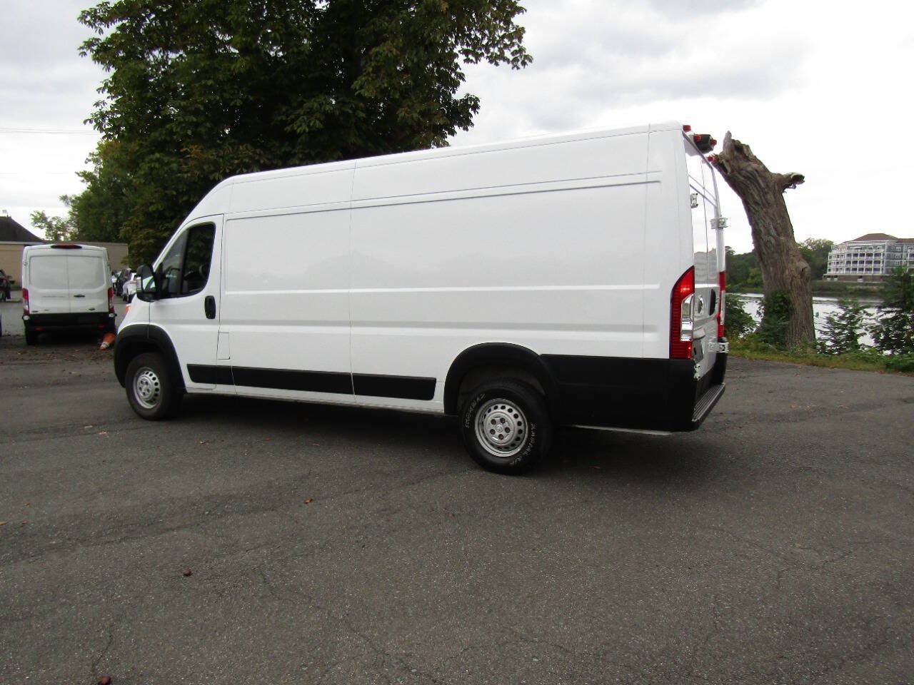 Used 2025 RAM ProMaster 3500 w/ Convenience Group FWD image 5