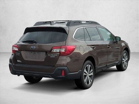 Used 2019 Subaru Outback 3.6R Limited image 5