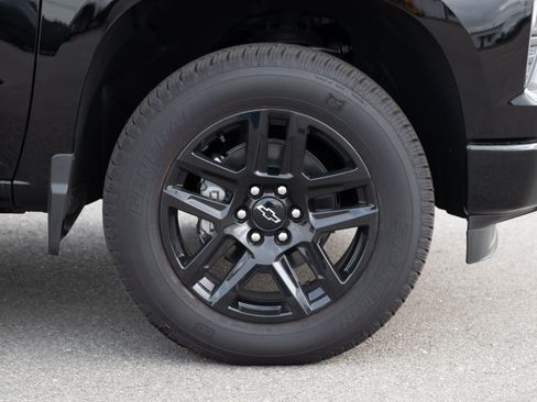 Used 2025 Chevrolet Silverado 1500 Custom w/ Rally Edition image 12