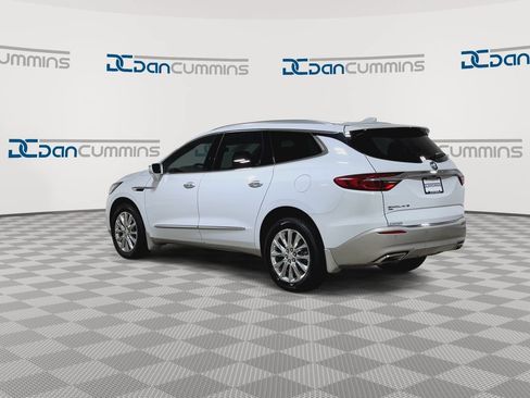 Used 2020 Buick Enclave Premium w/ Sun and Sites Package AWD/4WD image 6