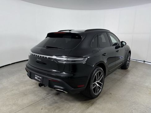 Certified 2025 Porsche Macan AWD/4WD image 7