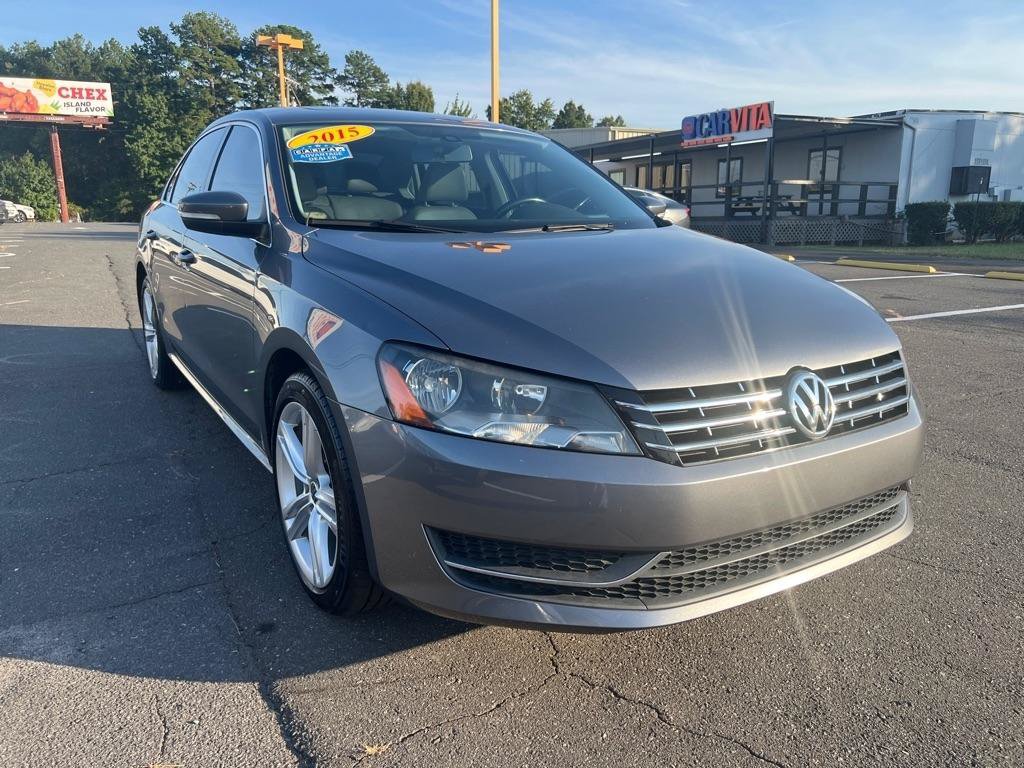 Used 2015 Volkswagen Passat TDI SE FWD image 3