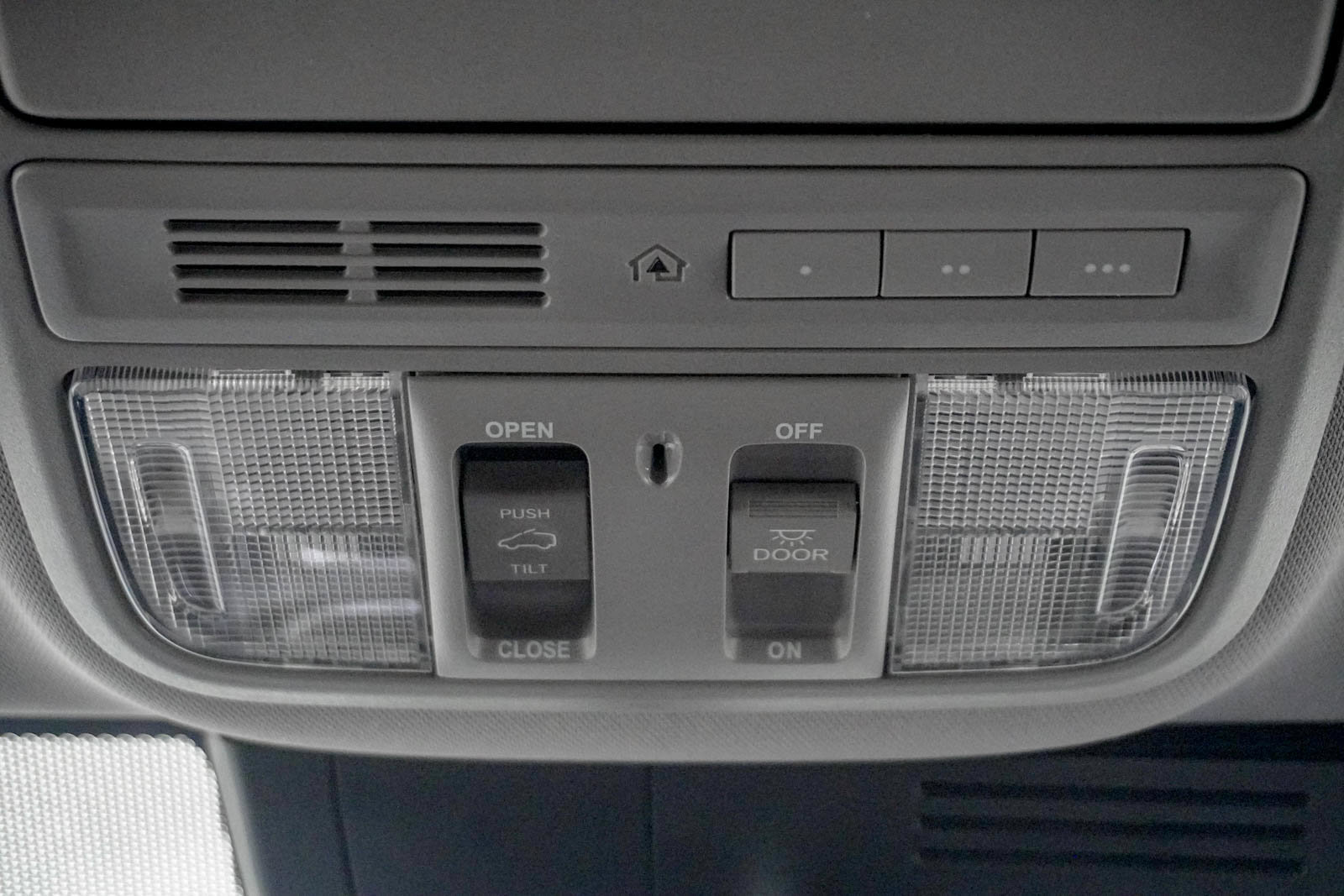 Used 2022 Honda CR-V Touring image 29