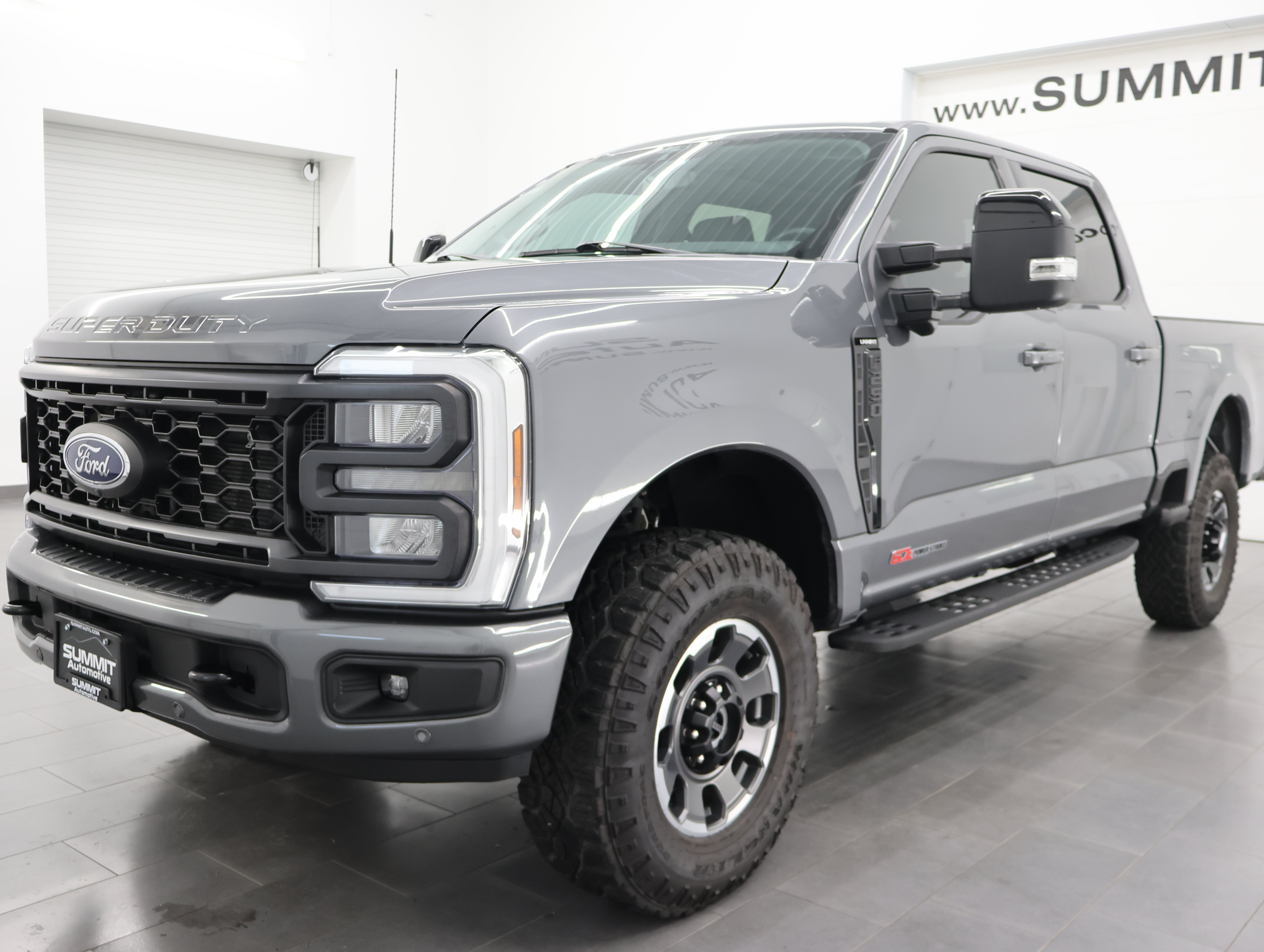Used 2024 Ford F250 Lariat w/ Lariat Ultimate Package AWD/4WD image 7