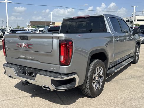 Used 2025 GMC Sierra 1500 SLT AWD/4WD image 11