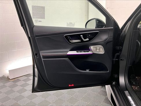 Used 2026 Mercedes-Benz GLC 43 AMG 4MATIC image 24