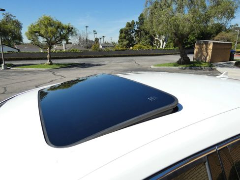 Used 2010 Lexus LS 460 L image 17