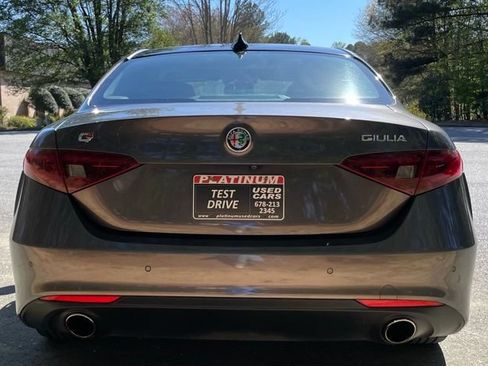 Used 2019 Alfa Romeo Giulia Ti AWD/4WD image 7