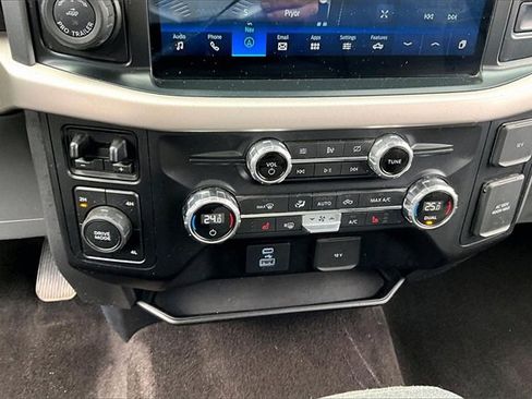 Used 2021 Ford F150 XLT w/ Equipment Group 302A High image 17