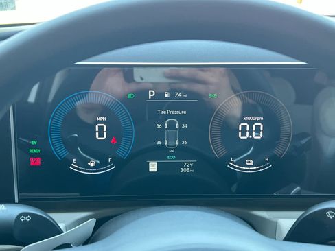 New 2026 Hyundai Tucson Blue SE image 24