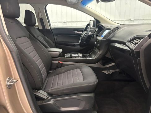 Used 2020 Ford Edge SE w/ Cargo Accessory Package FWD image 31