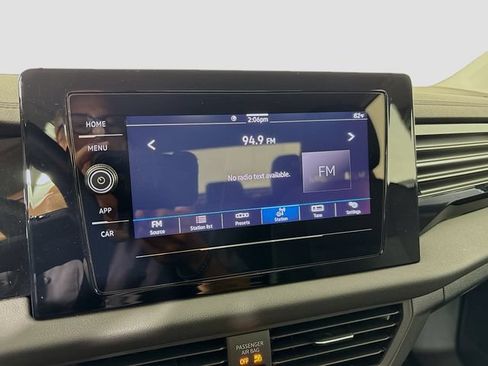 Certified 2025 Volkswagen Jetta S FWD image 17